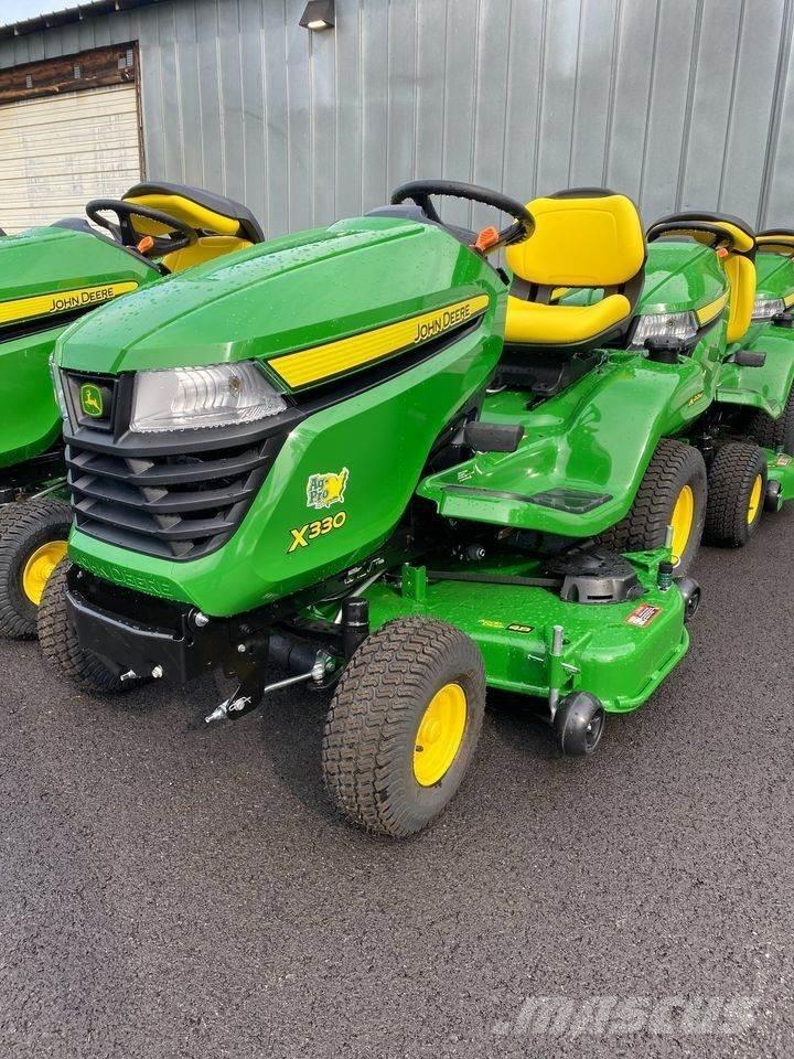 John Deere X330 소형 트랙터