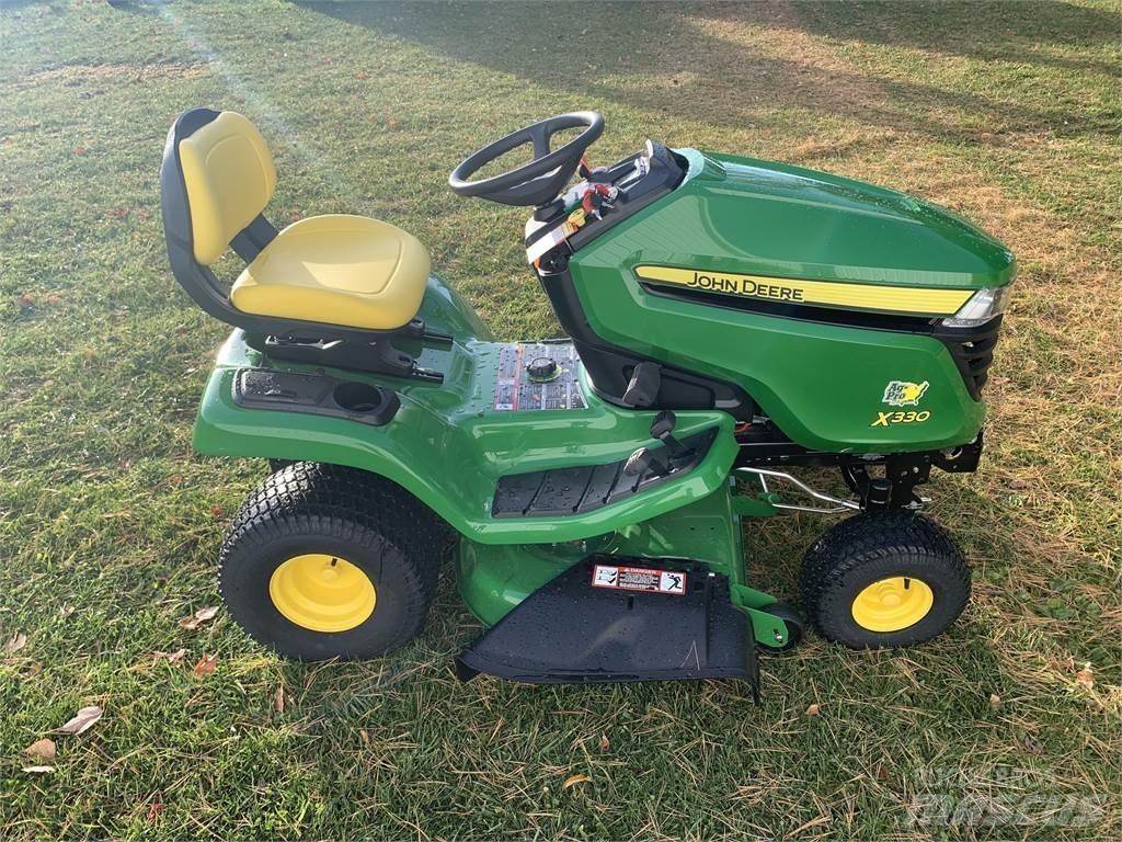 John Deere X330 소형 트랙터