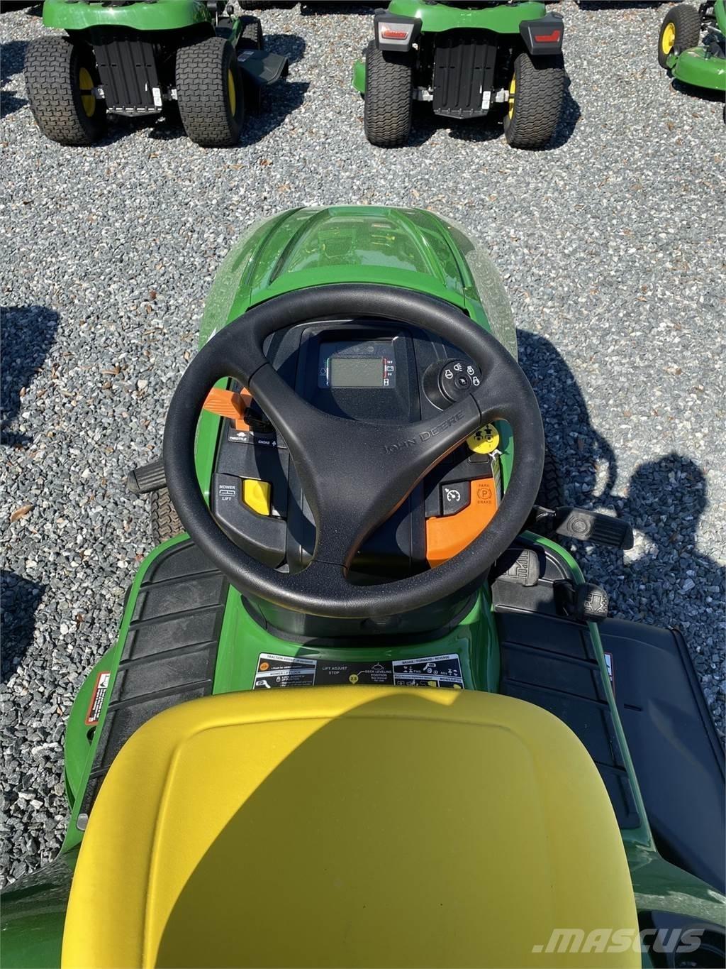John Deere X330 소형 트랙터
