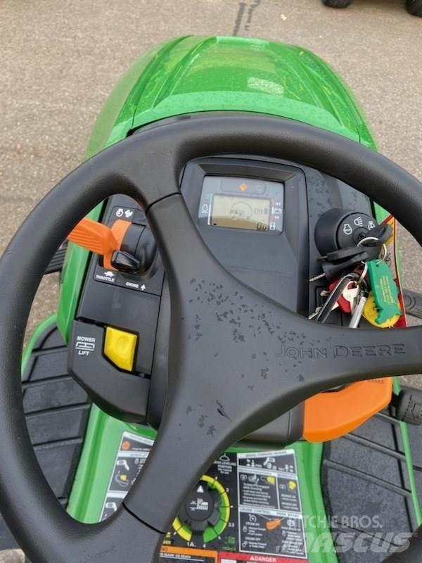 John Deere X350 소형 트랙터