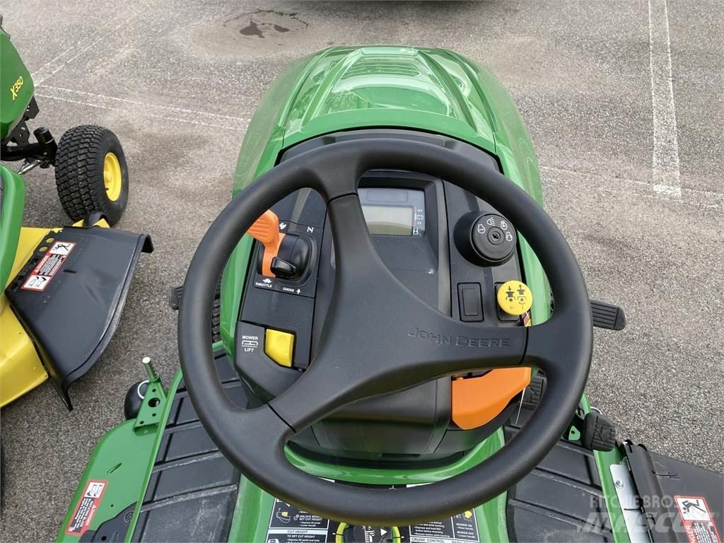 John Deere X350 소형 트랙터