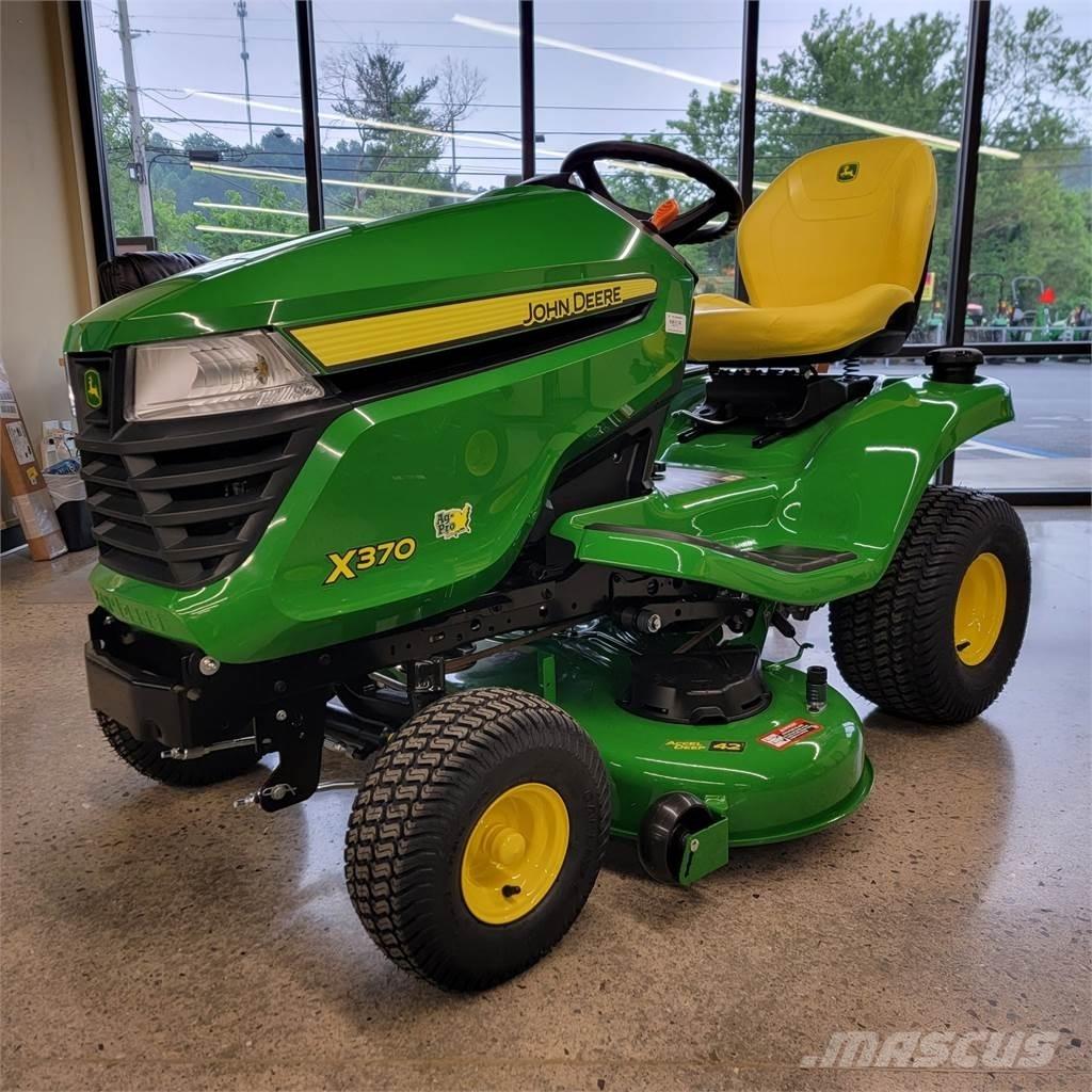 John Deere X370 소형 트랙터