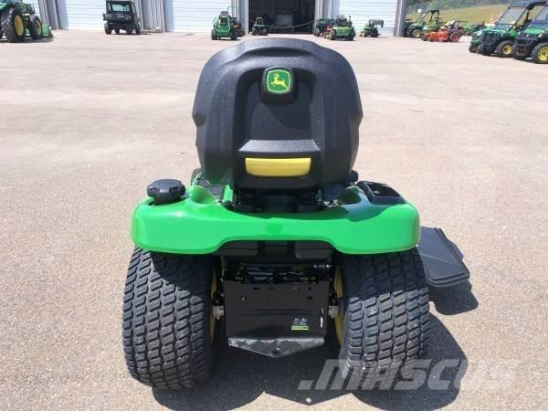 John Deere X380 소형 트랙터