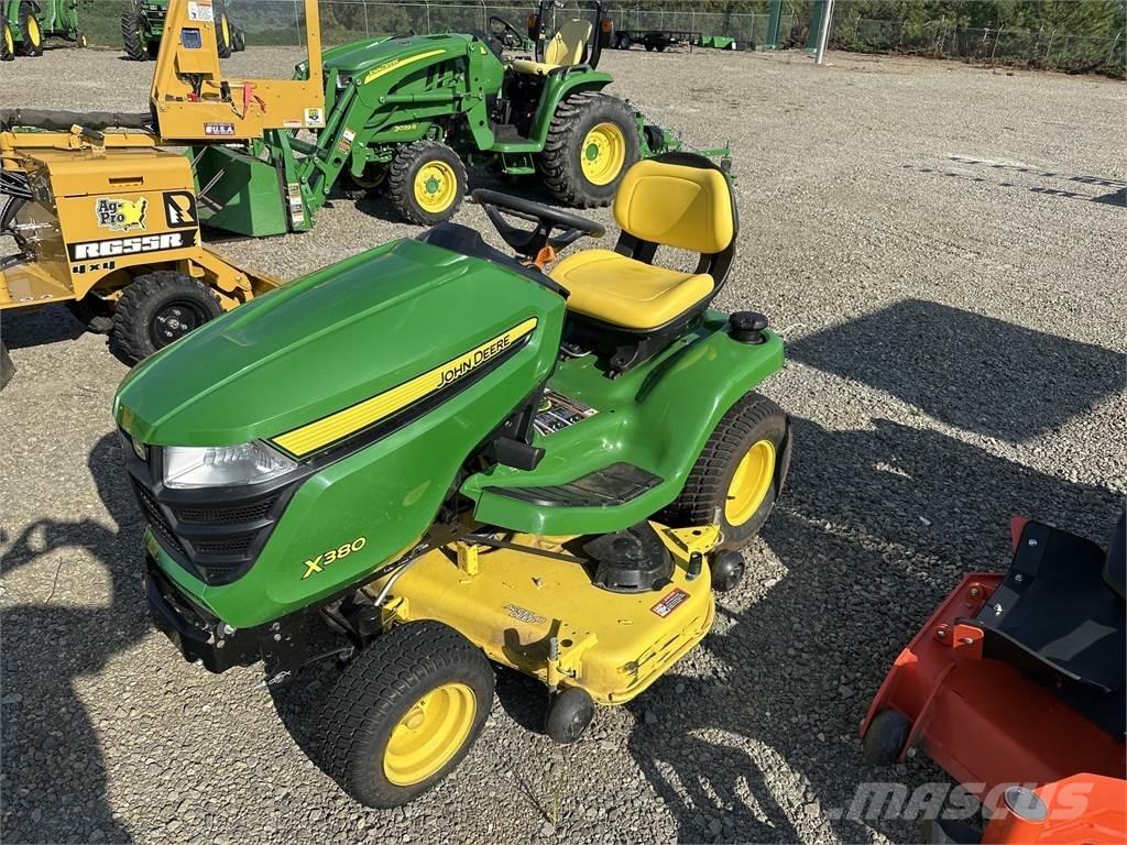 John Deere x380 소형 트랙터