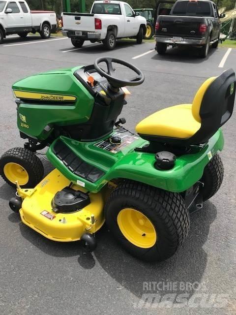 John Deere X380 소형 트랙터