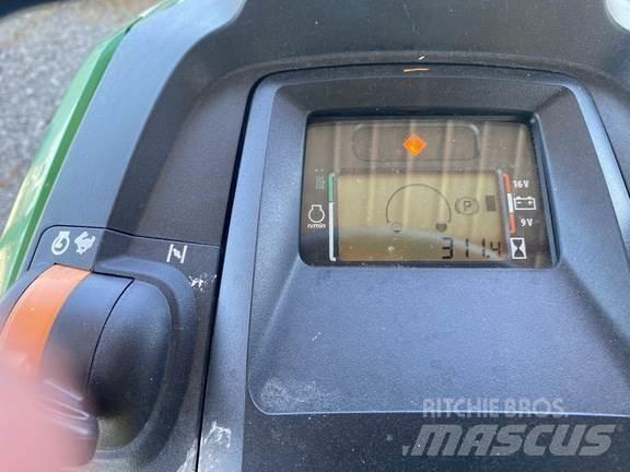 John Deere X380 소형 트랙터