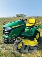 John Deere X390 소형 트랙터