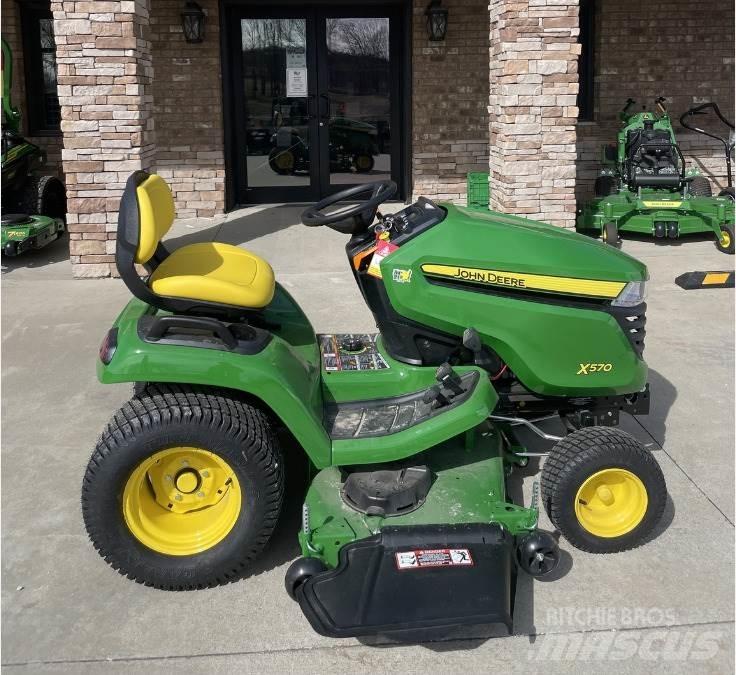 John Deere X570 소형 트랙터