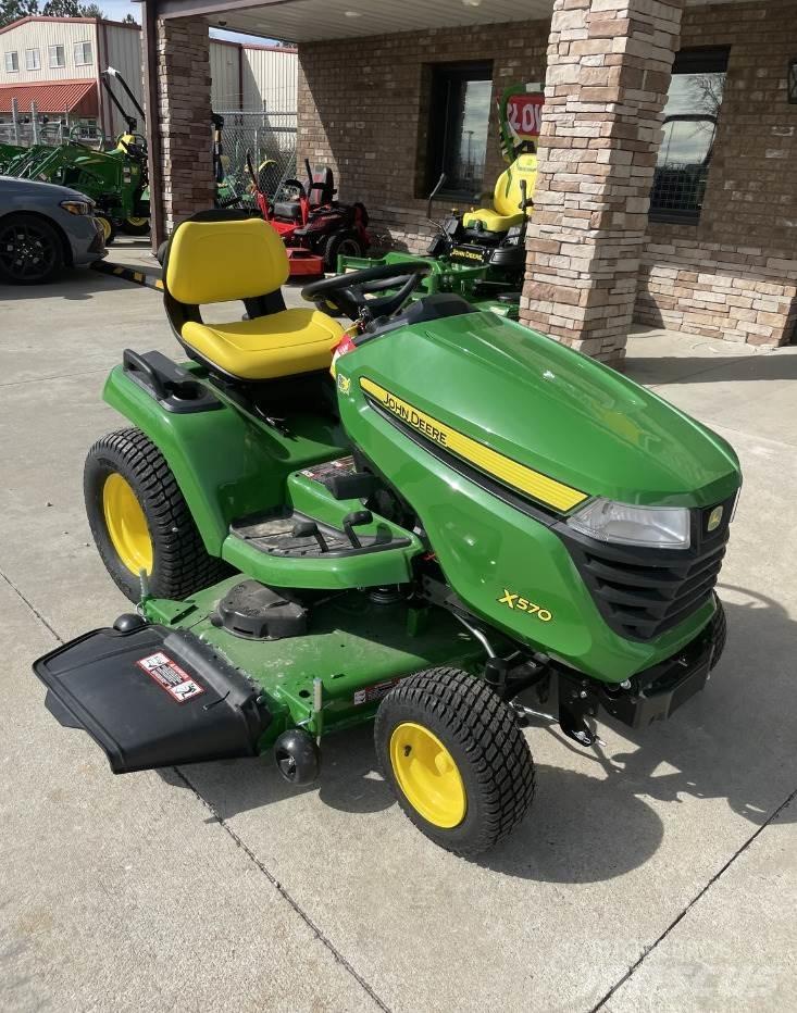 John Deere X570 소형 트랙터