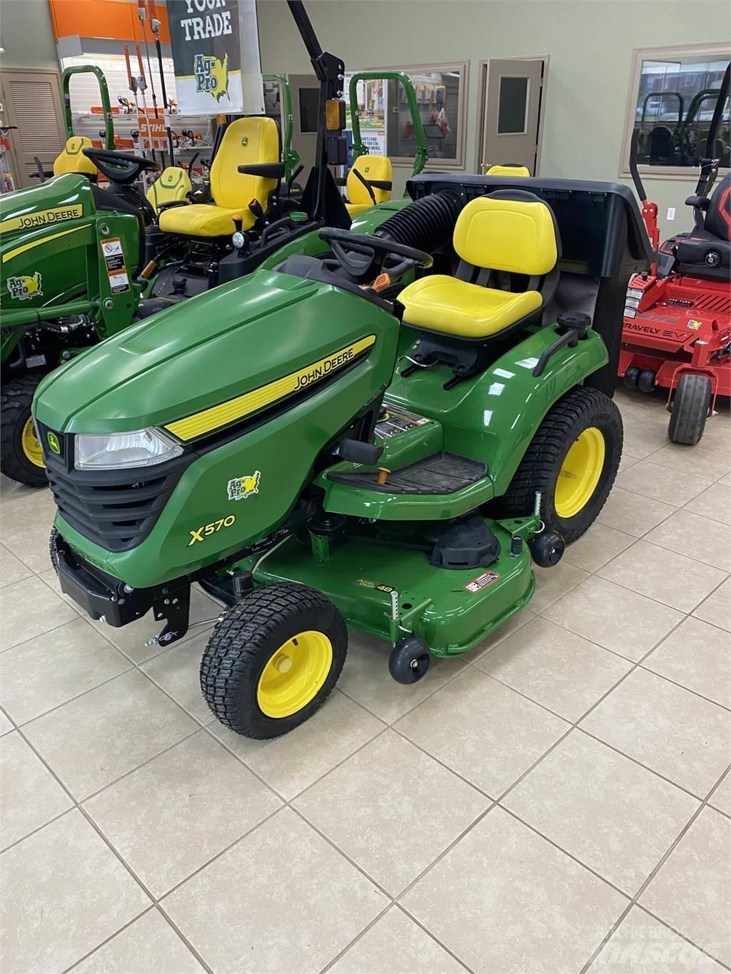 John Deere X570 소형 트랙터