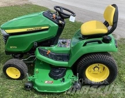 John Deere X570 소형 트랙터