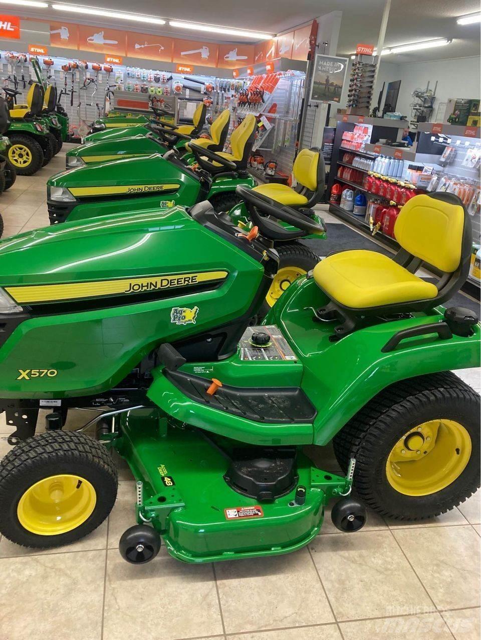 John Deere X570 소형 트랙터