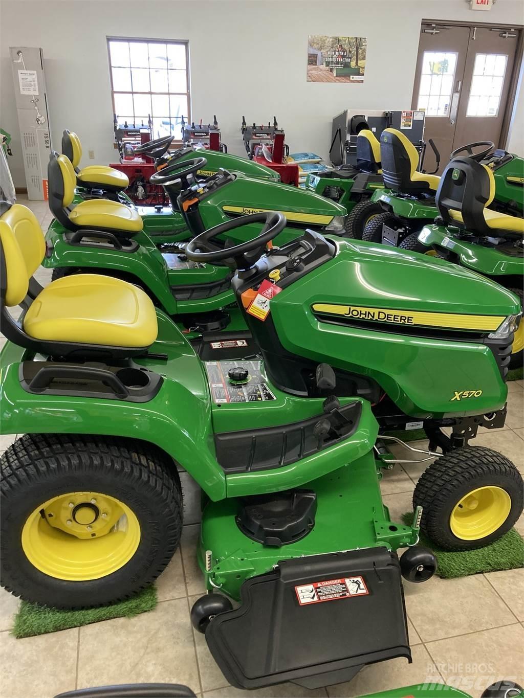 John Deere X570 소형 트랙터