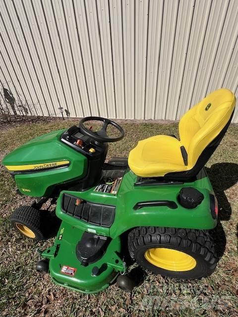 John Deere X580 소형 트랙터