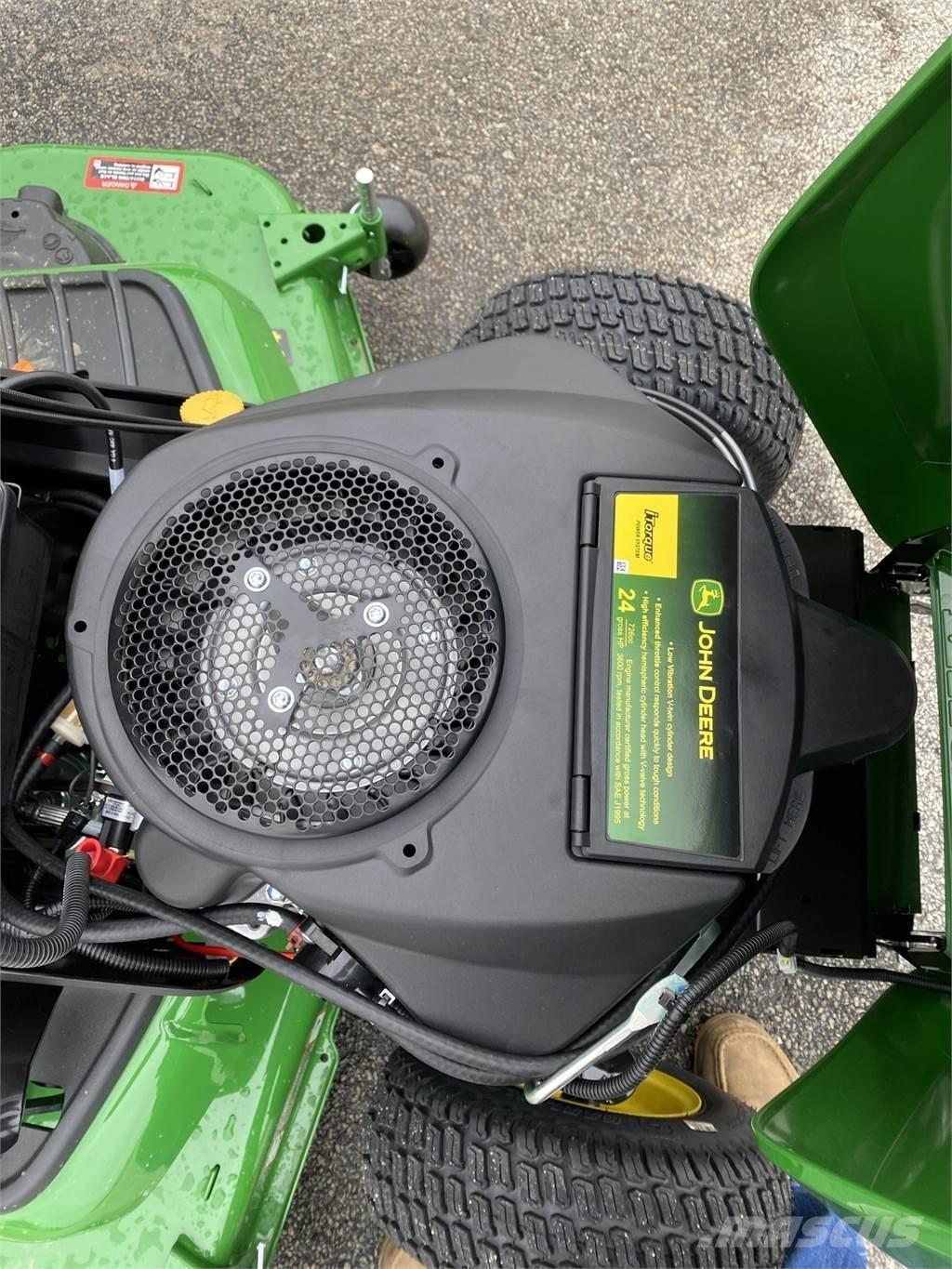 John Deere X580 소형 트랙터