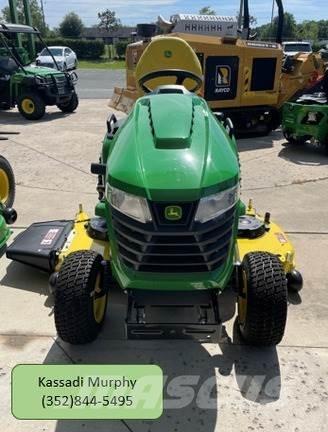 John Deere X580 소형 트랙터