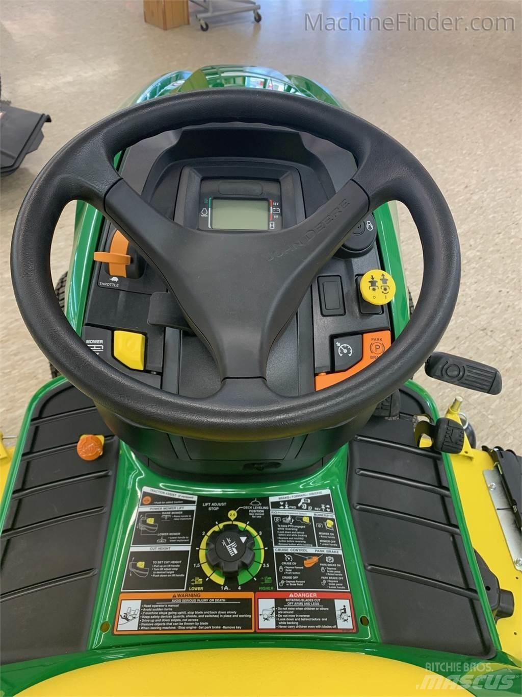 John Deere X590 소형 트랙터