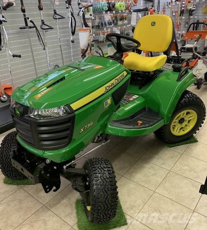 John Deere X739 소형 트랙터