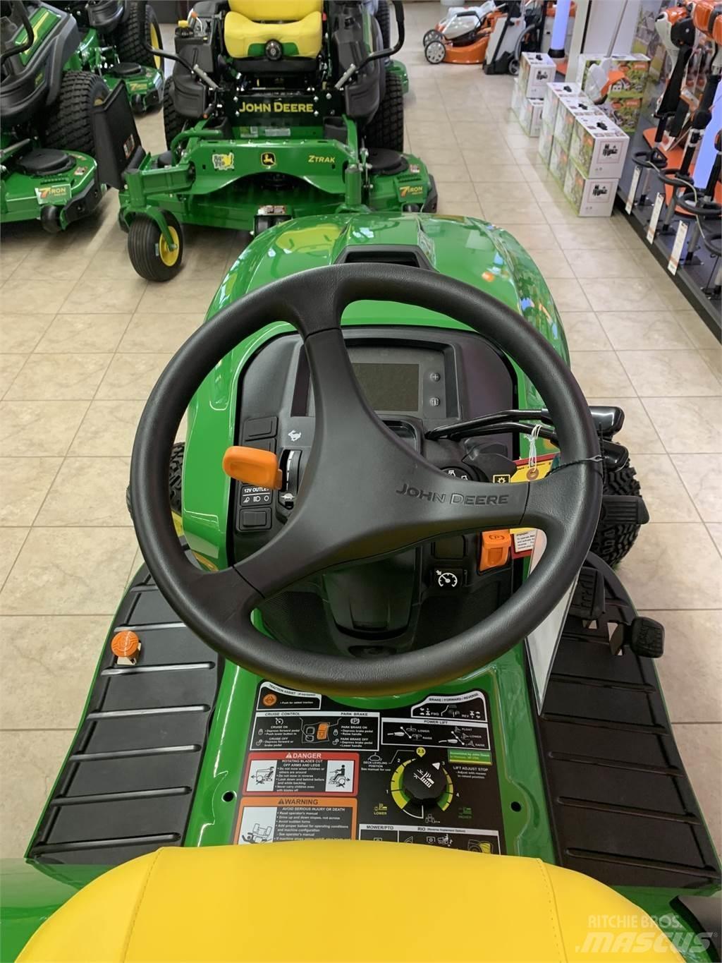 John Deere X739 소형 트랙터