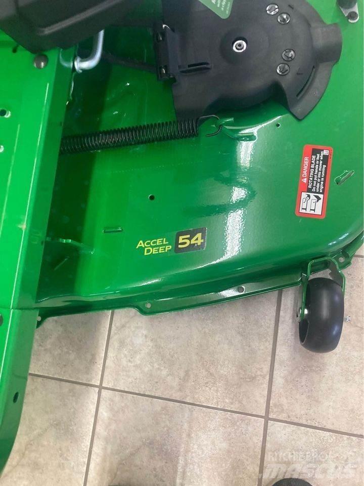 John Deere Z325E 회전식 잔디깎기