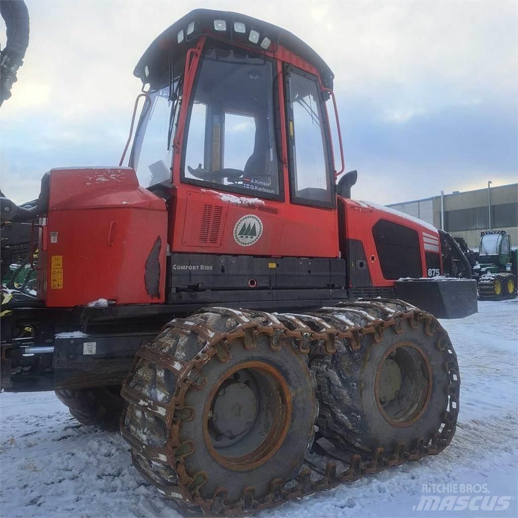 Komatsu 875 원목 포워더