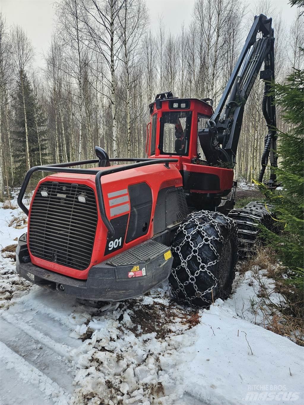 Komatsu 901 원목 하베스터