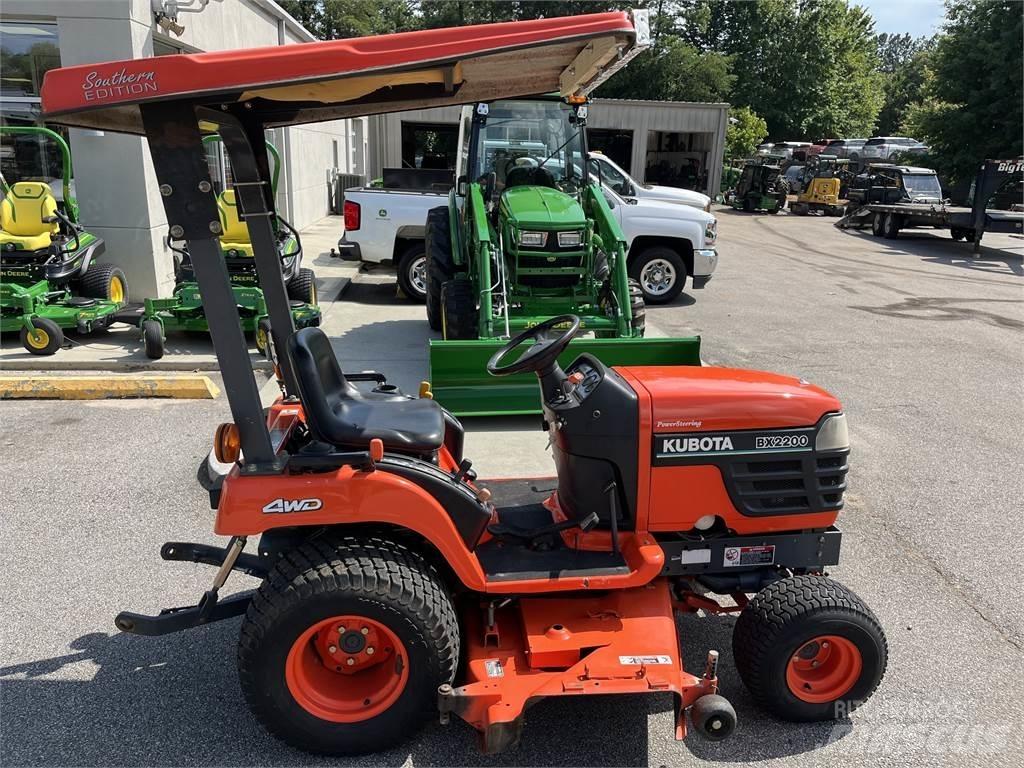 Kubota BX2200 소형 트랙터