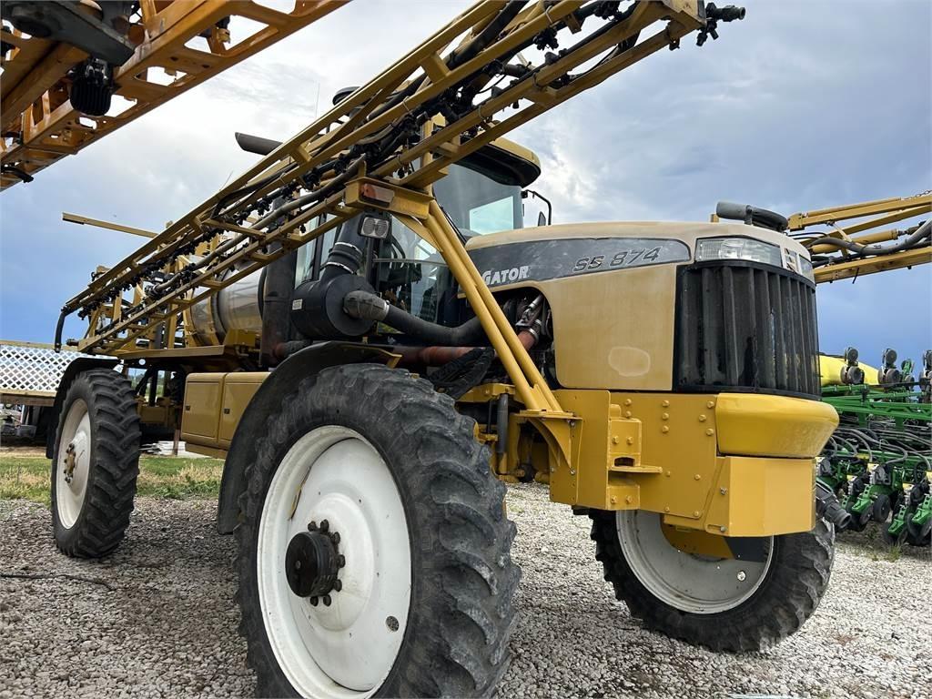 RoGator 874SS 견인형 분무기