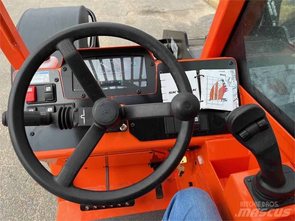 SkyTrak 8042 텔러 핸들러