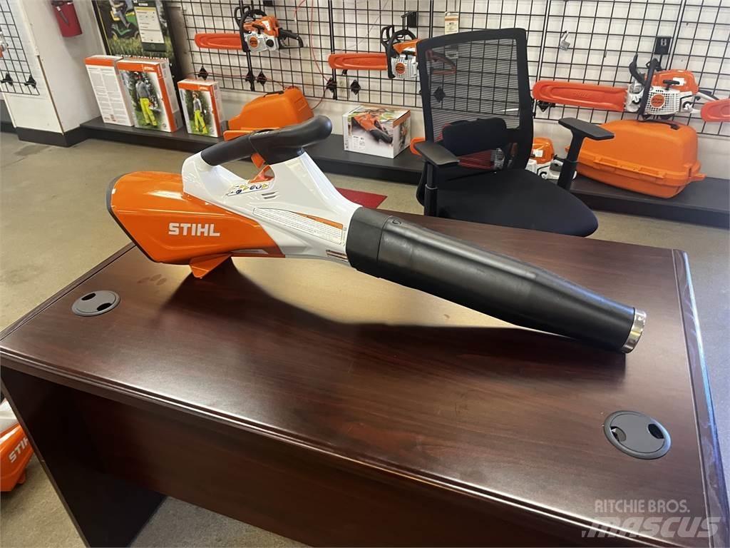 Stihl BGA200 골프 카트