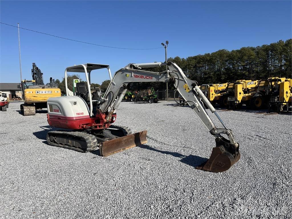Takeuchi TB240 소형 굴삭기 7톤 미만