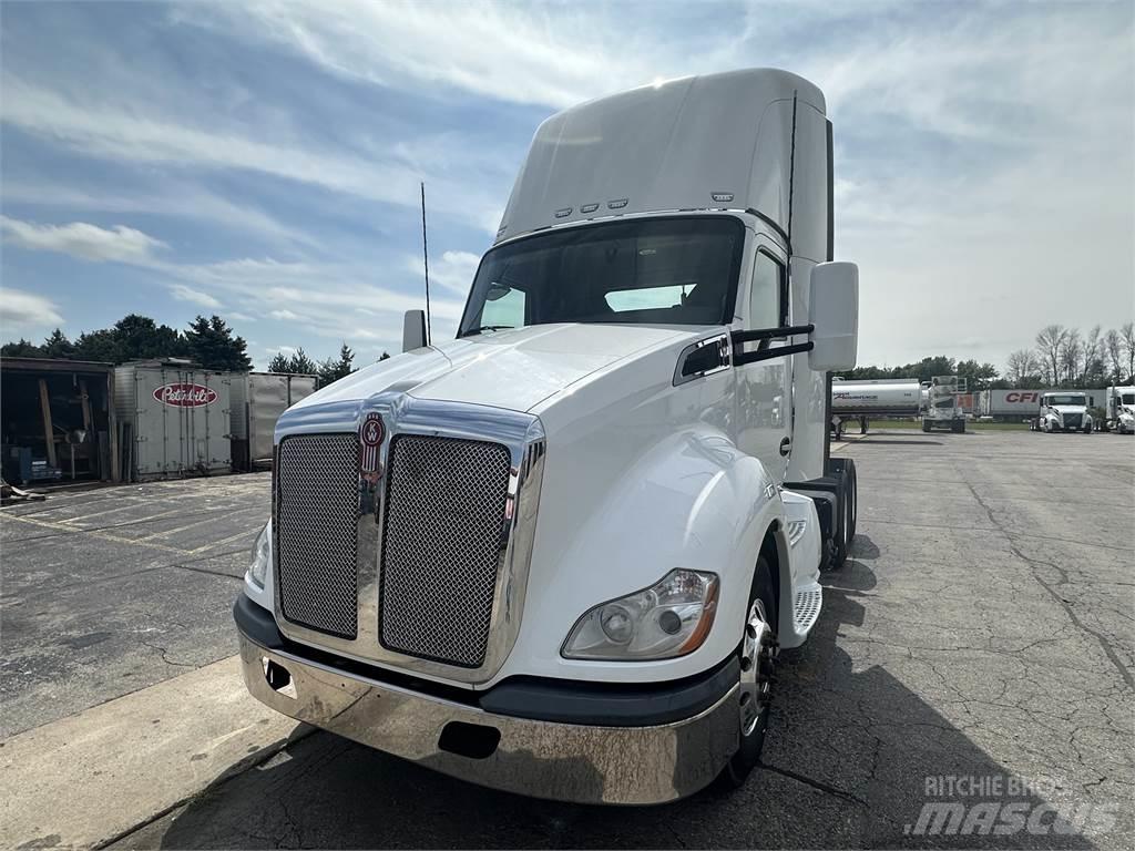 Kenworth T680 트랙터 유닛