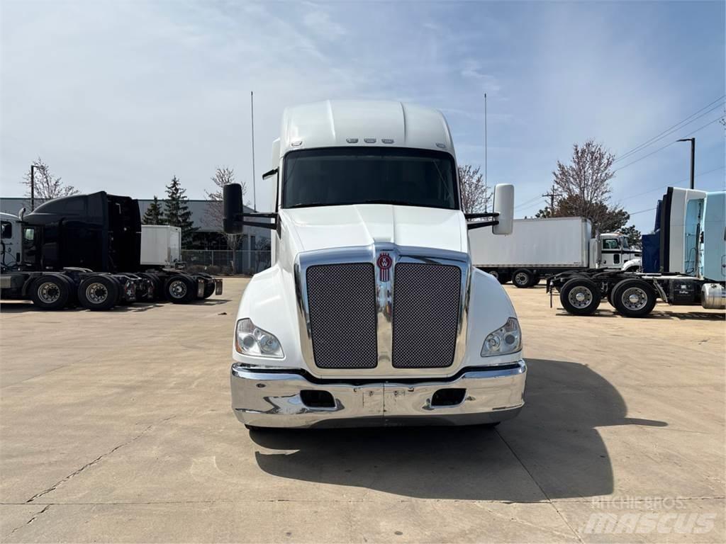 Kenworth T680 트랙터 유닛