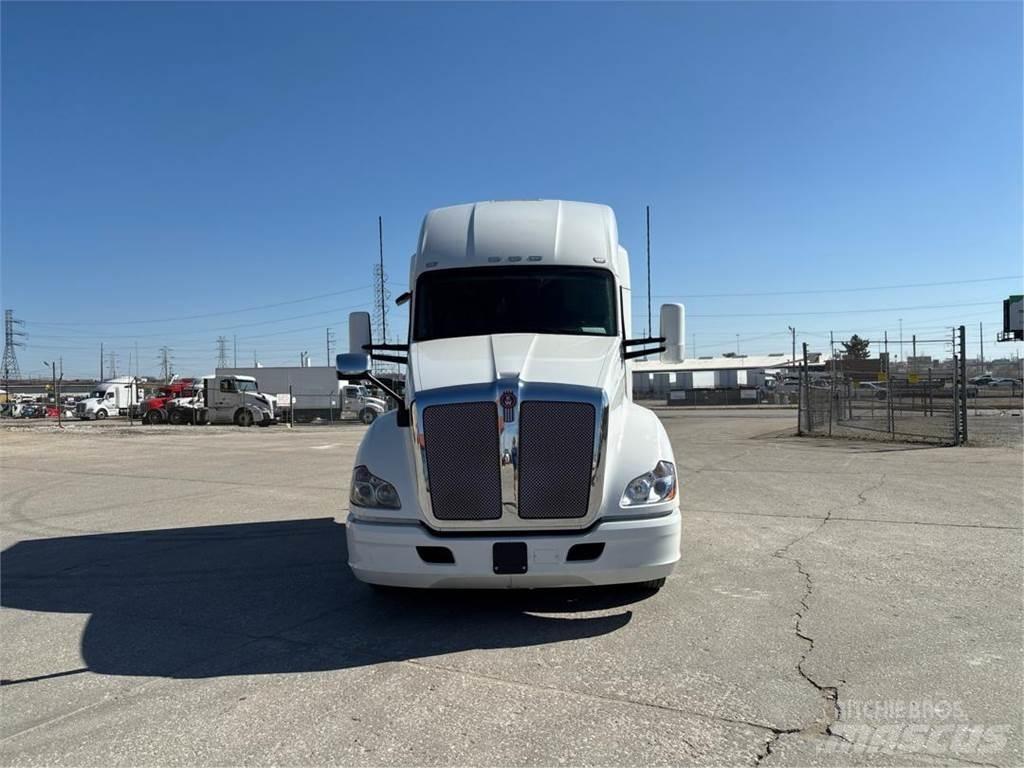 Kenworth T680 트랙터 유닛