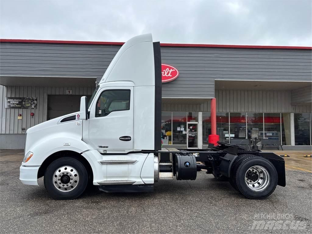 Kenworth T680 트랙터 유닛
