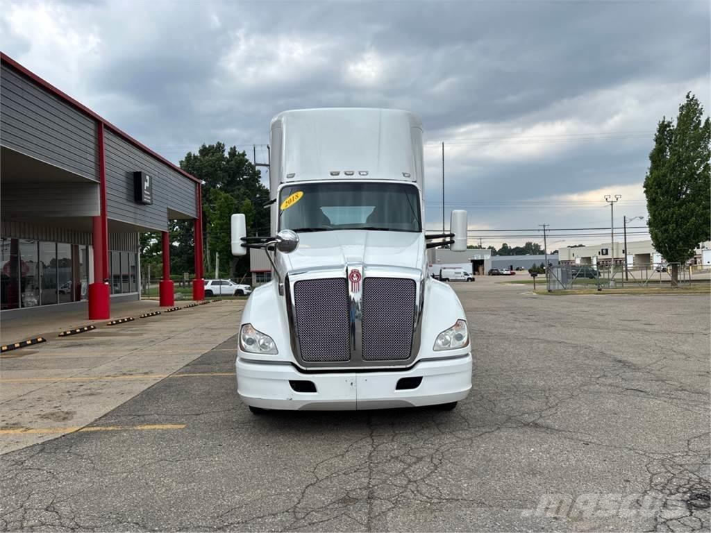 Kenworth T680 트랙터 유닛