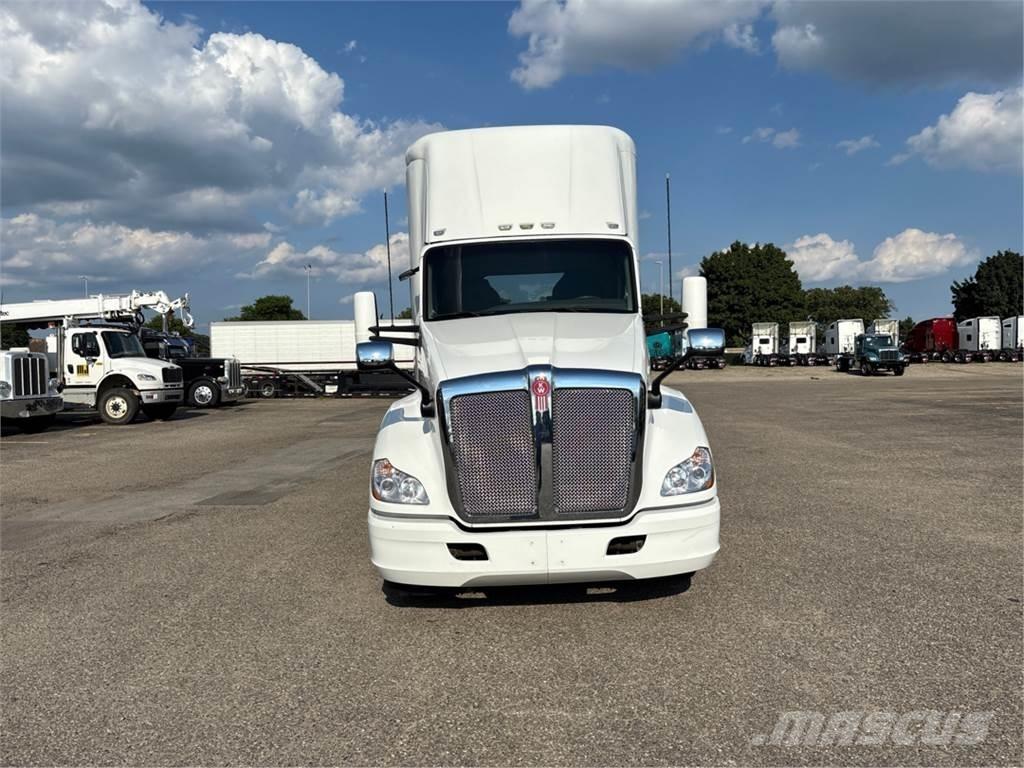 Kenworth T680 트랙터 유닛