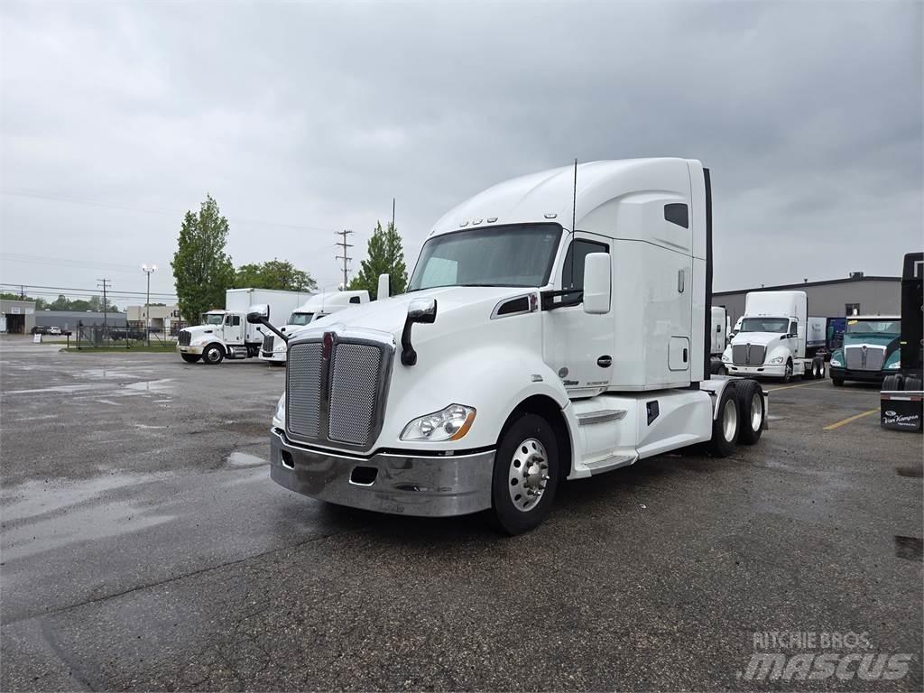 Kenworth T680 트랙터 유닛
