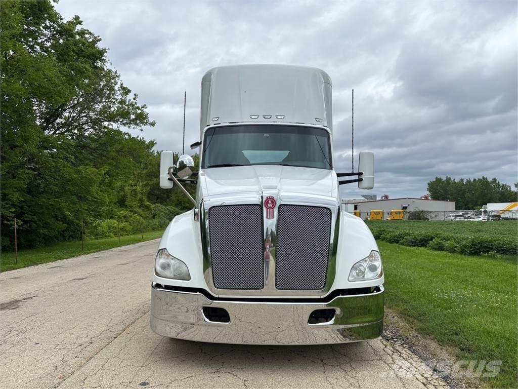 Kenworth T680 트랙터 유닛