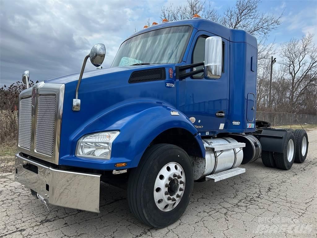 Kenworth T880 트랙터 유닛