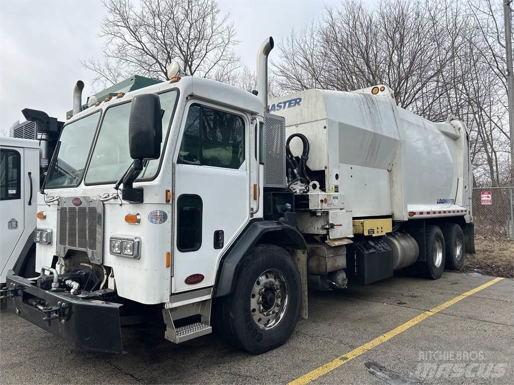 Peterbilt 320 폐기물 수거 트럭