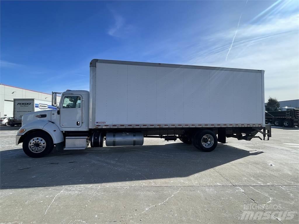 Peterbilt 337 탑차 트럭