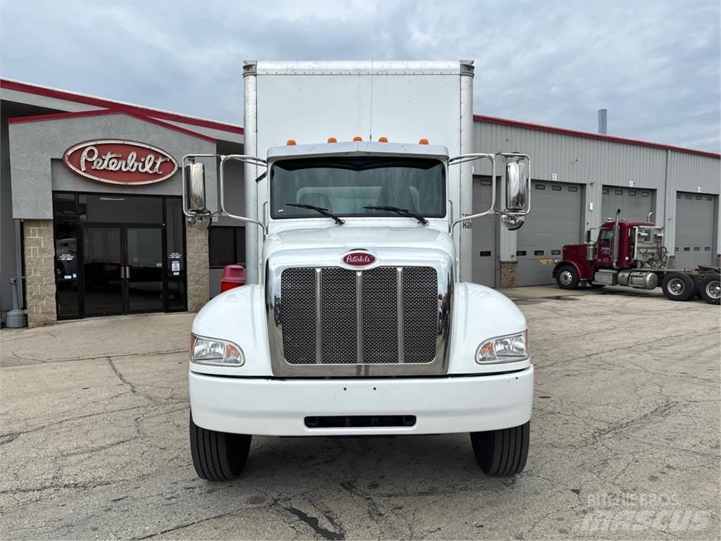Peterbilt 337 탑차 트럭