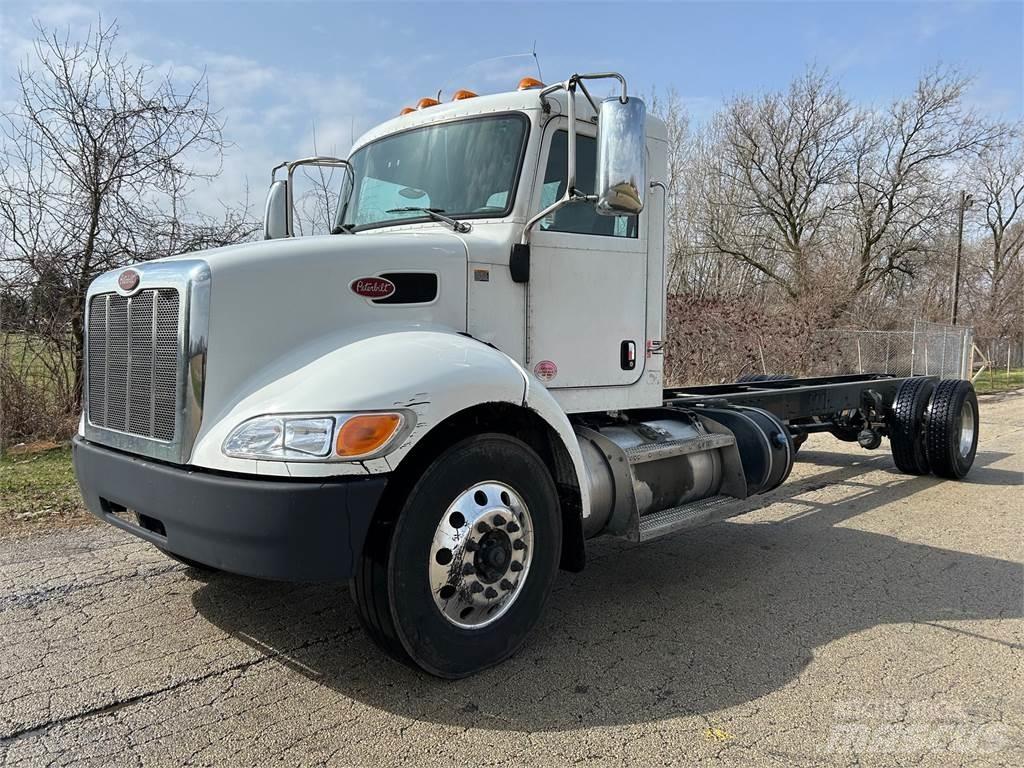 Peterbilt 337 새시 운전실 트럭