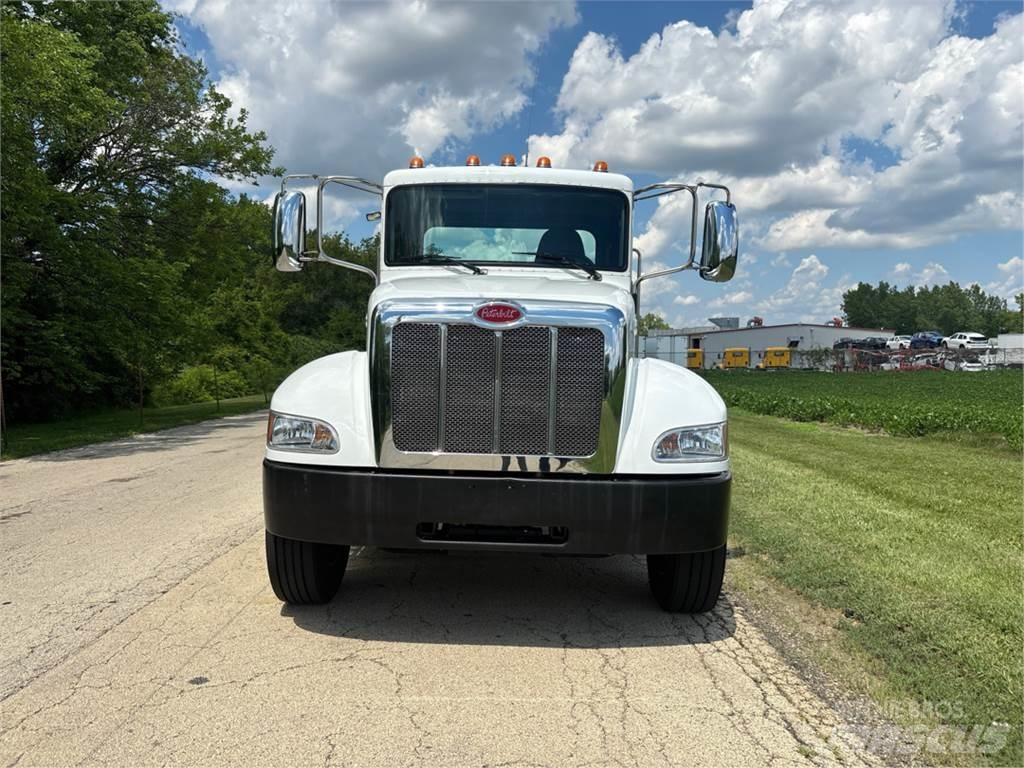 Peterbilt 337 새시 운전실 트럭