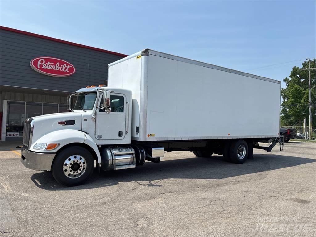 Peterbilt 337 탑차 트럭