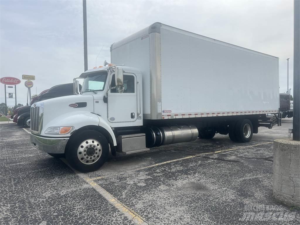 Peterbilt 337 탑차 트럭