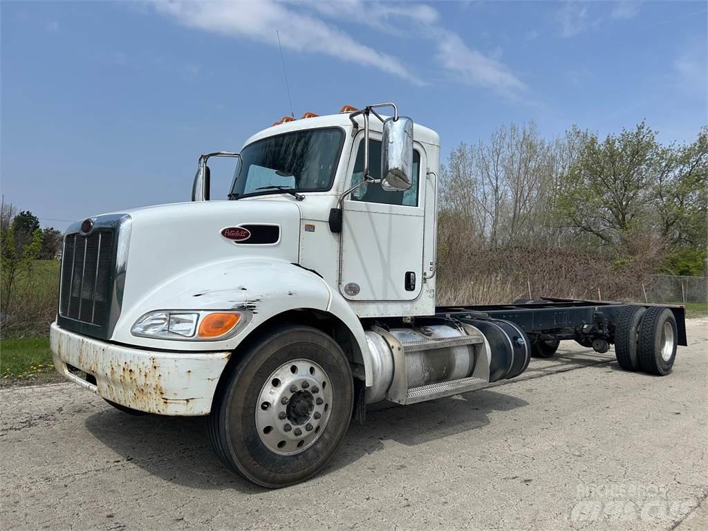 Peterbilt 337 새시 운전실 트럭