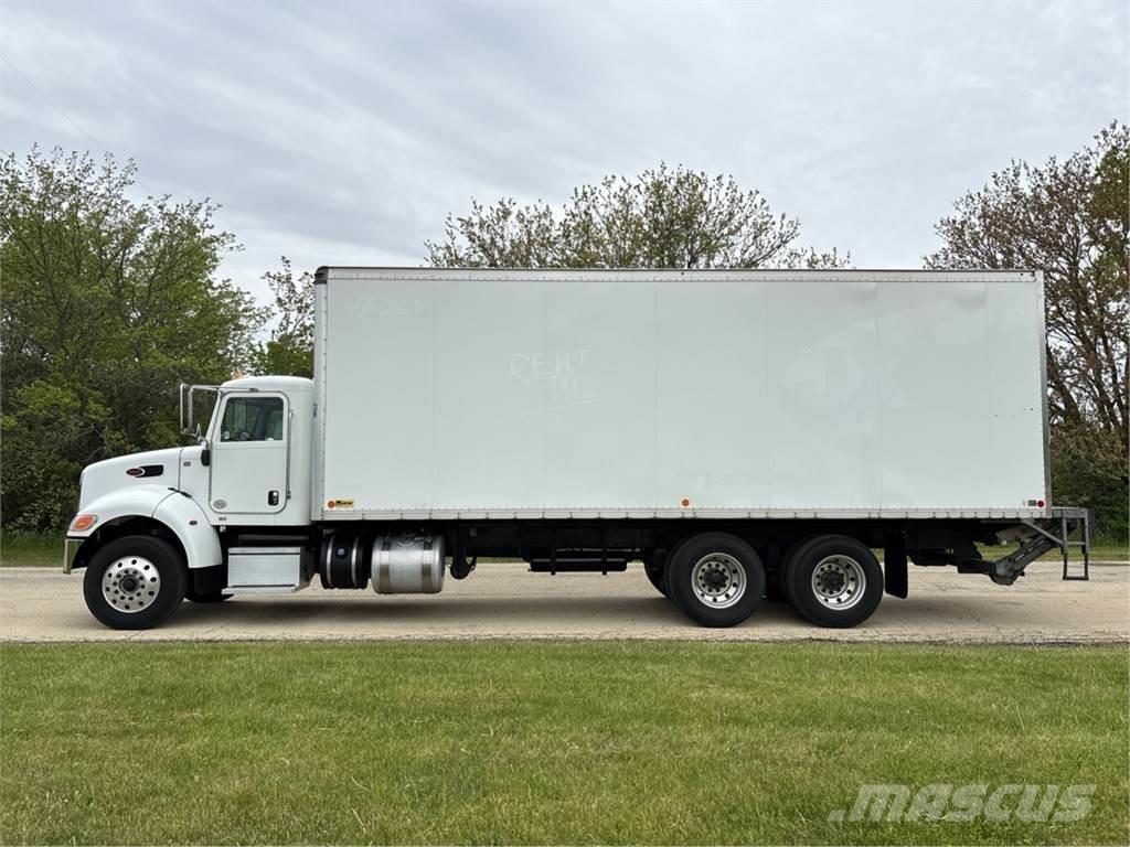 Peterbilt 348 탑차 트럭