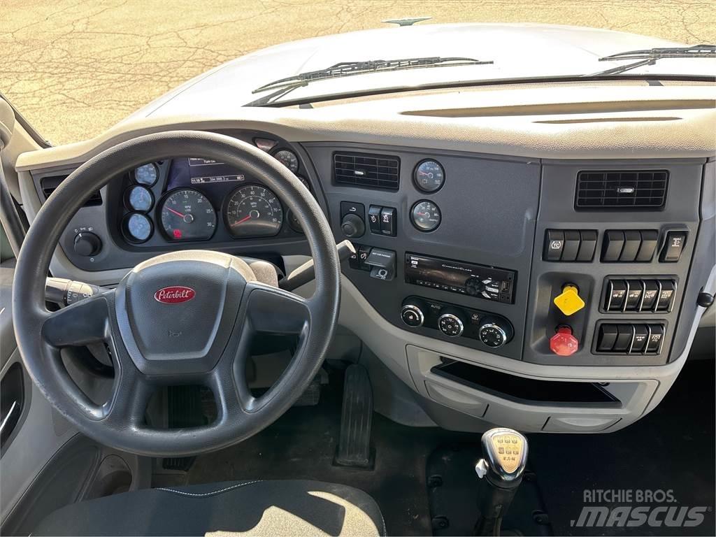 Peterbilt 567 트랙터 유닛